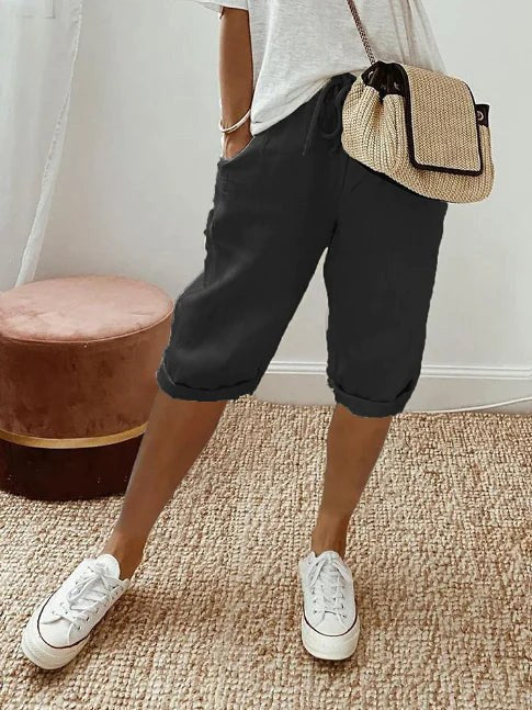 Sienna | Women's Lightweight Capri Trousers with Elasticated Waist, Drawstring Cropped Trousers | Direct Attire | Zwart