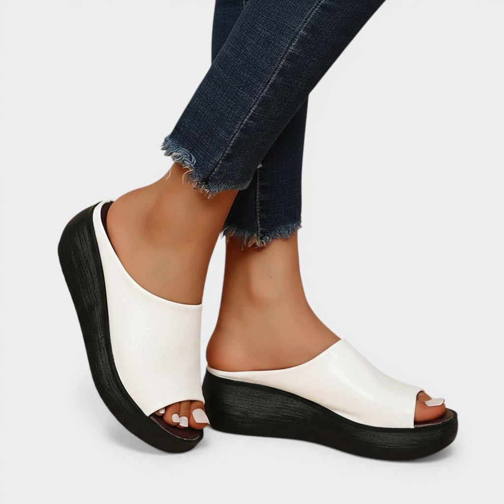Tahnee | Women's Orthopaedic Slip-On Sandals, Comfort Everyday Sandals | Direct Attire | Blanco